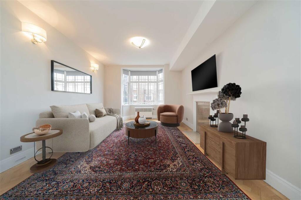 Main image of property: Queensway, Notting Hill