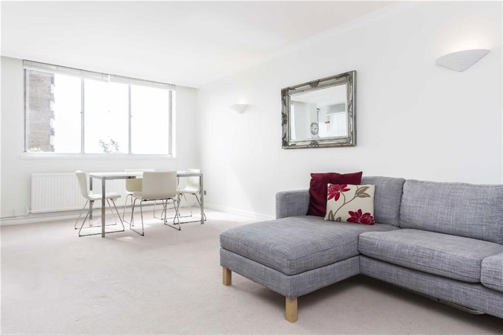 Main image of property: Cambridge Square, Hyde Park