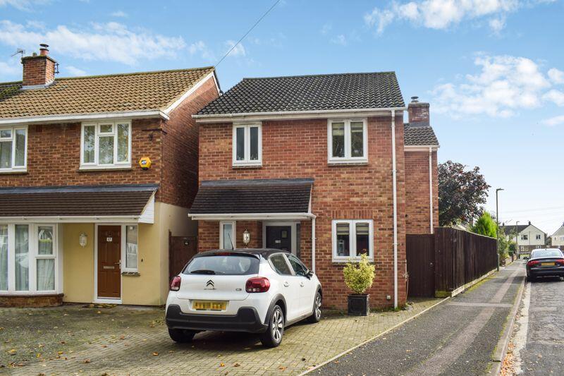 3 bedroom detached house for rent in Croft Avenue, Kidlington, OX5