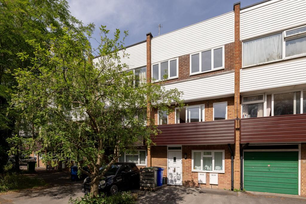 4 bedroom terraced house