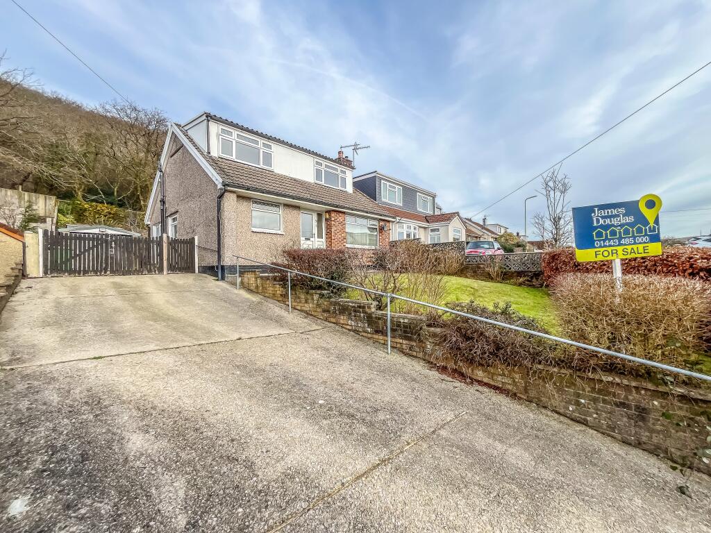 3 bedroom semidetached bungalow for sale in Whiterock Close, Graigwen