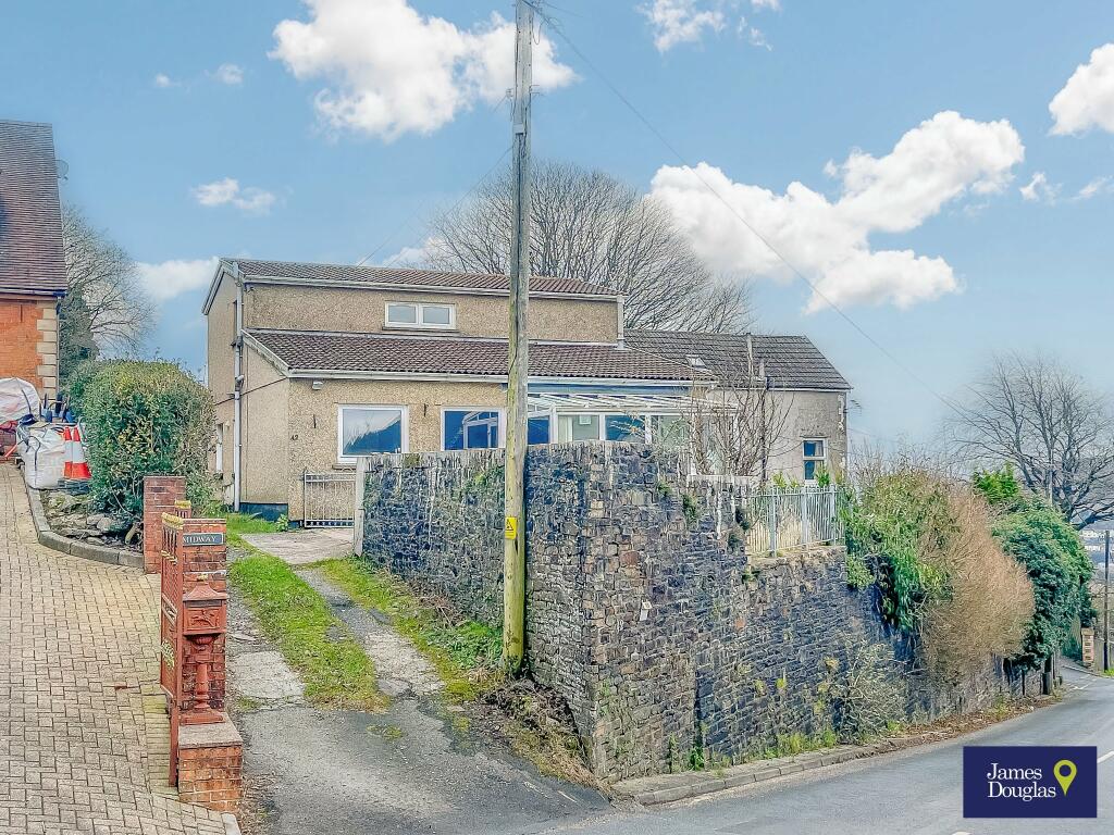 3 bedroom detached house for sale in Graigwen Road, Graigwen, Pontypridd, CF37