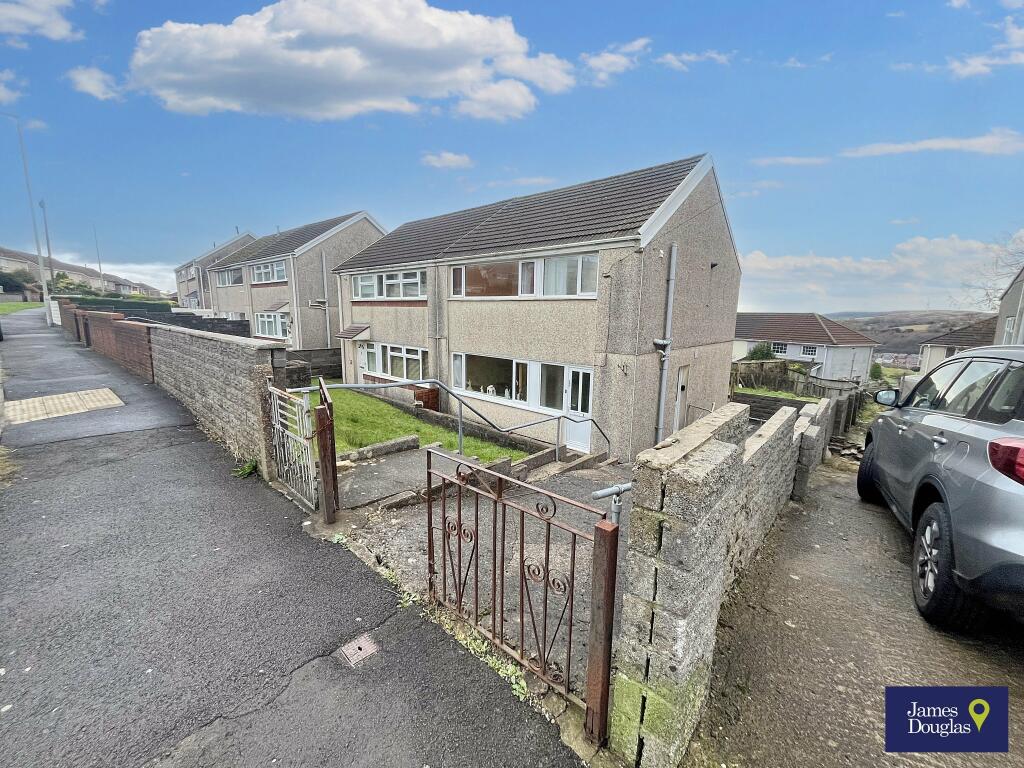 Main image of property: Heol-y-Grug, Hendreforgan, Gilfach Goch