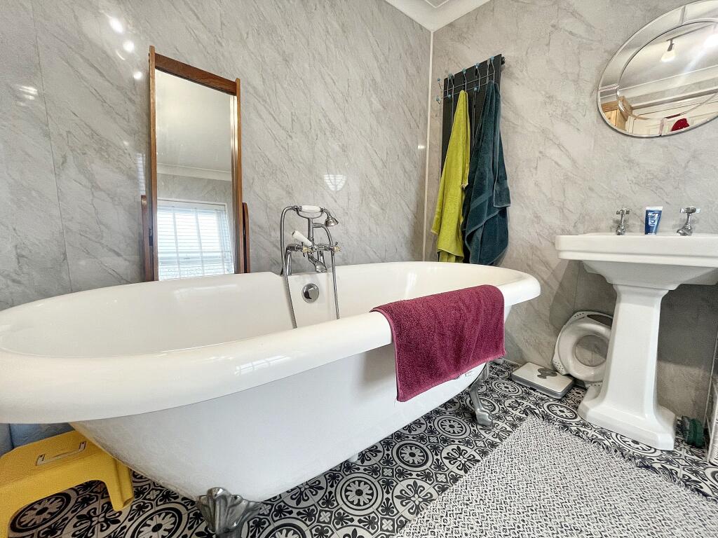 Additional property image - Oxford Street, Nantgarw, Cardiff