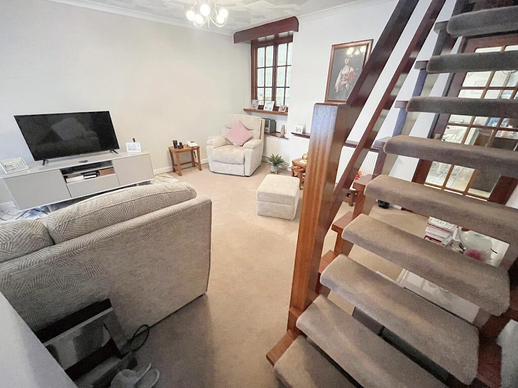 Additional property image - Mound Road, Maesycoed, Pontypridd