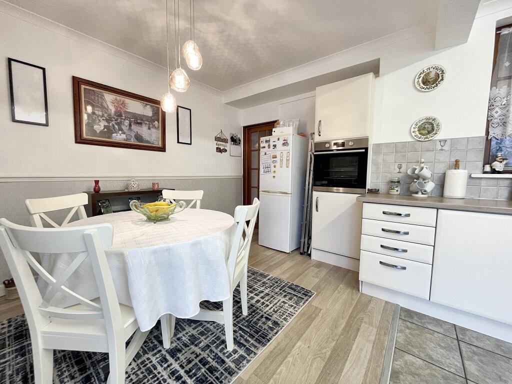 Additional property image - Mound Road, Maesycoed, Pontypridd