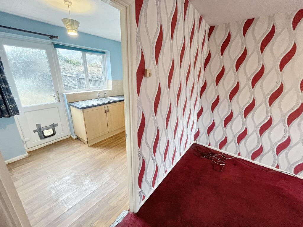 Additional property image - Tylcha Wen Close, Tonyrefail, Porth