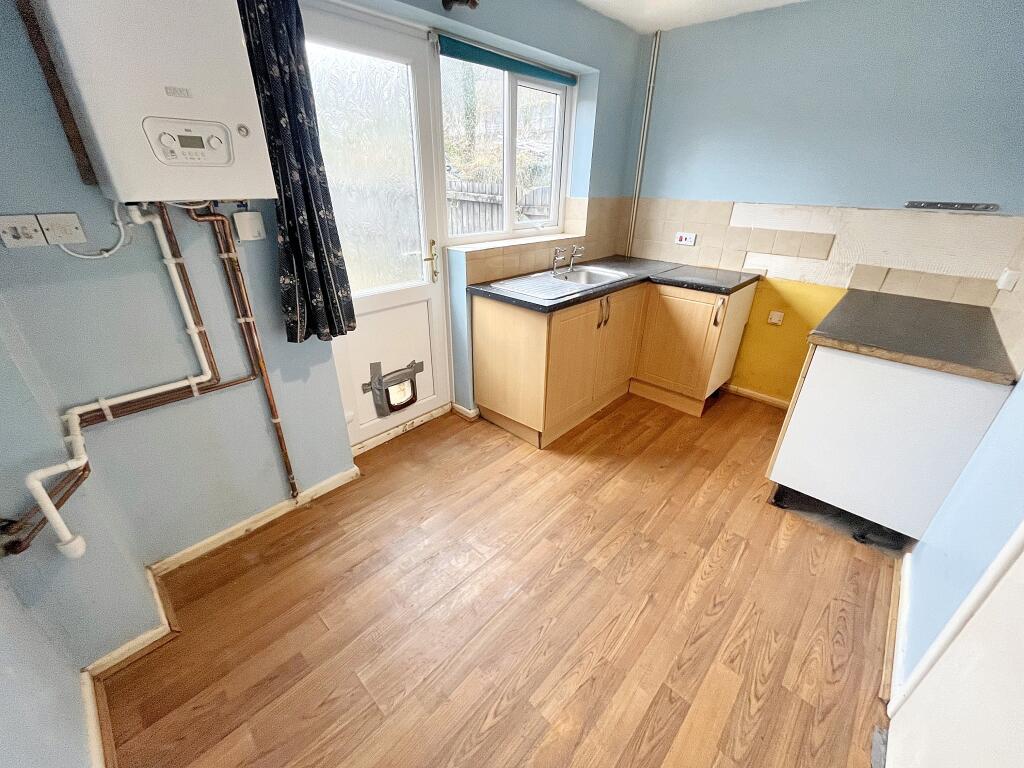 Additional property image - Tylcha Wen Close, Tonyrefail, Porth