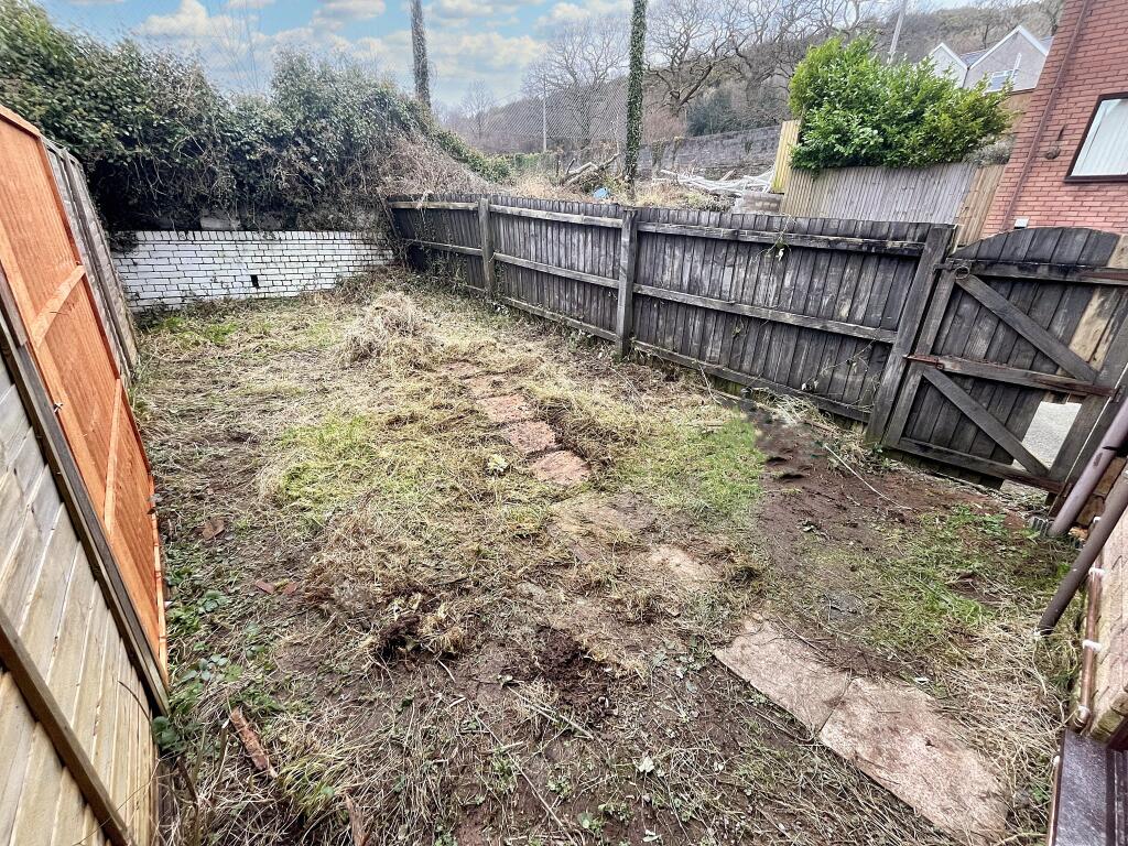 Additional property image - Tylcha Wen Close, Tonyrefail, Porth