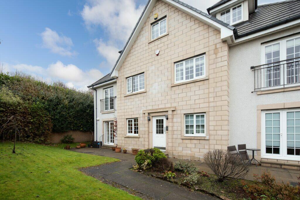 2 bedroom apartment for sale in Ledi Road, Newlands, G43