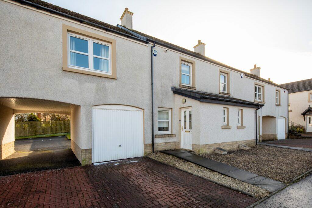 2 bedroom terraced house for sale in Mallots View, Newton Mearns, G77