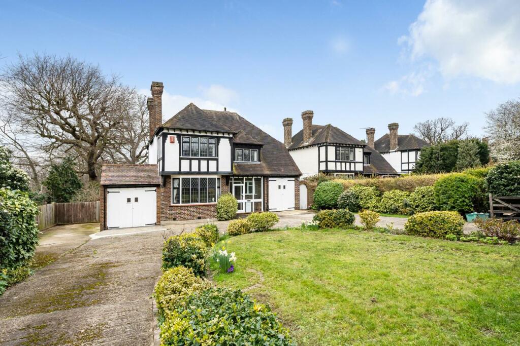 4 bedroom detached house for sale in Southend Road, Beckenham, BR3