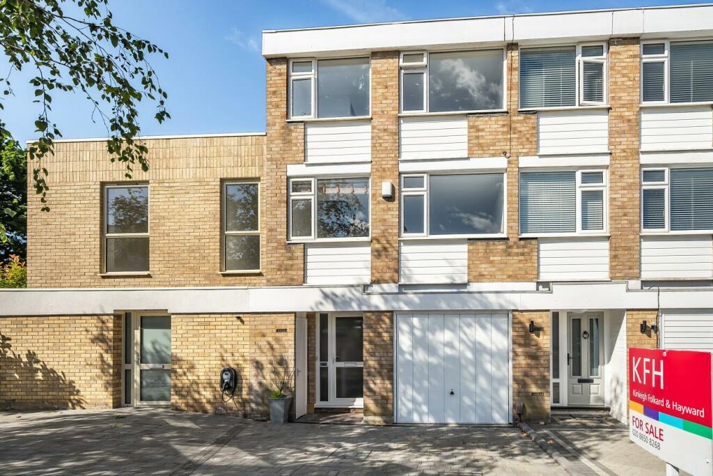Additional property image - Holmdene Close, Beckenham