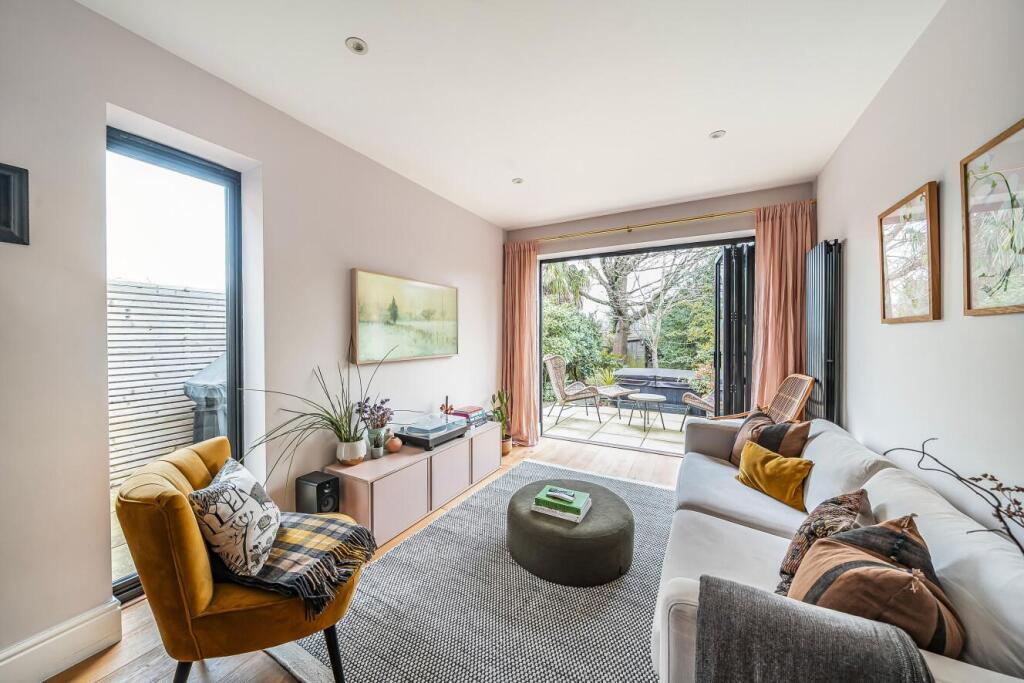 Additional property image - Kendall Road, Beckenham