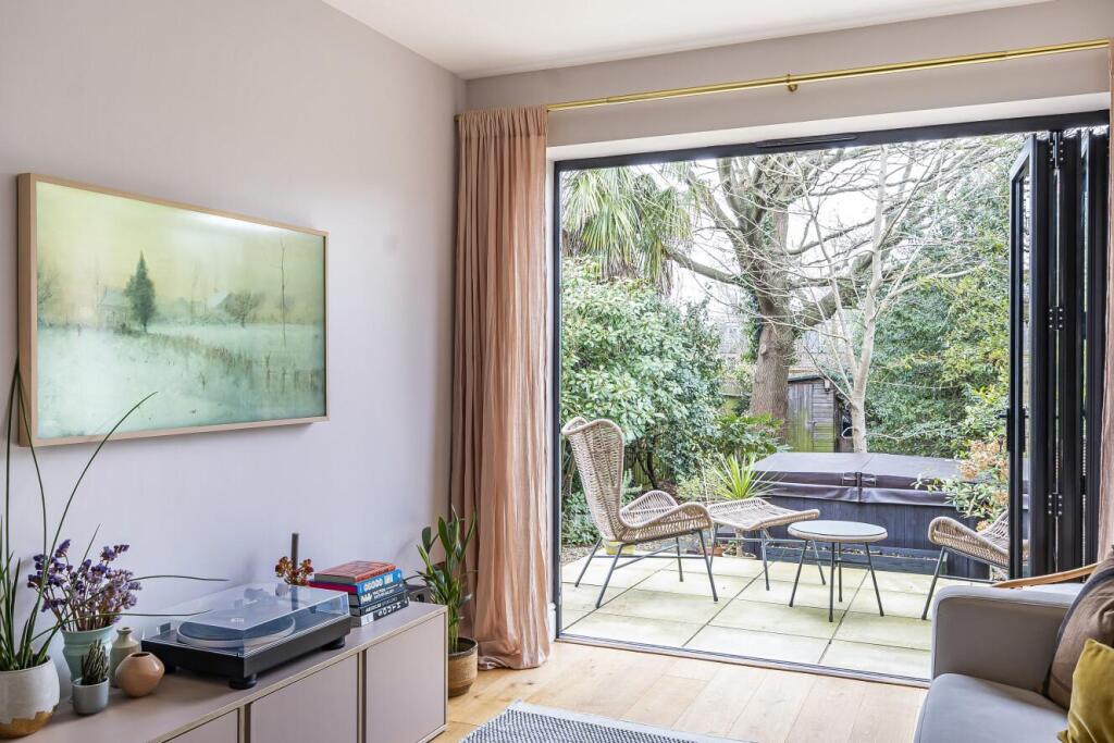Additional property image - Kendall Road, Beckenham