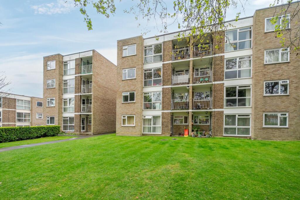 Main image of property: Foxgrove Road, Beckenham, Kent, BR3