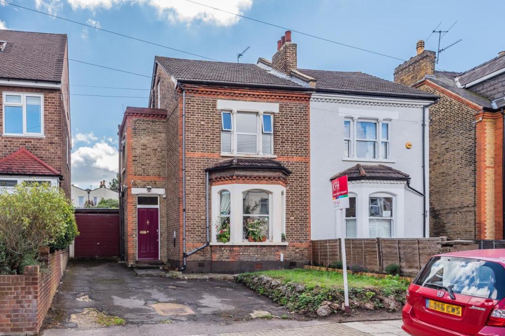 4 bedroom semidetached house for sale in Birkbeck Road, Beckenham, BR3