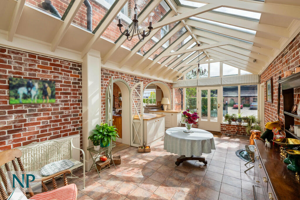 Additional property image - Gowers Farm, Stisted