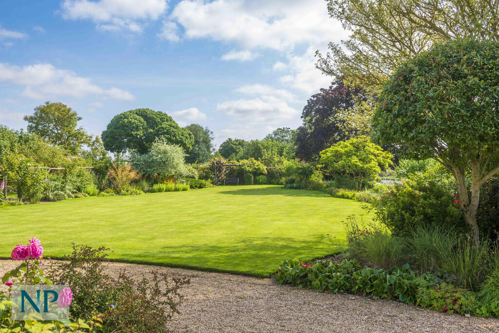 Additional property image - Gowers Farm, Stisted