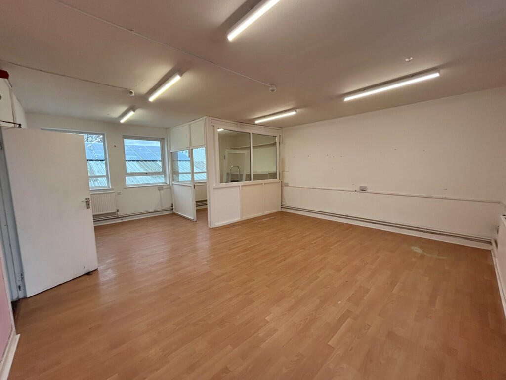 Additional property image - First Floor Office, Hockleys Business Centre, Valley Road, Clacton