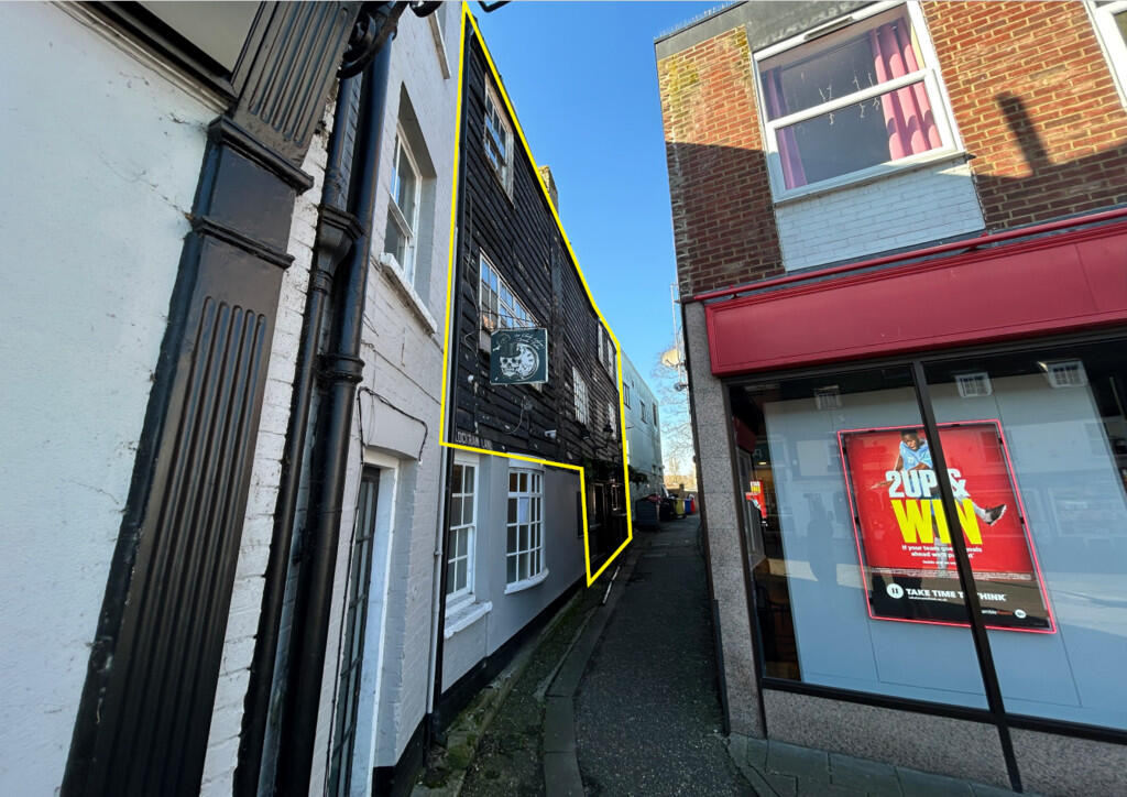 Main image of property: 1 Lockram Lane, Witham, Essex, CM8 2BJ