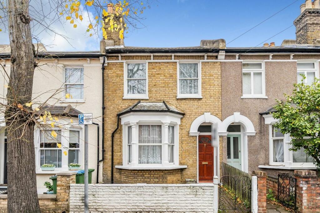 3 bedroom terraced house for sale in Hassendean Road, Blackheath, SE3