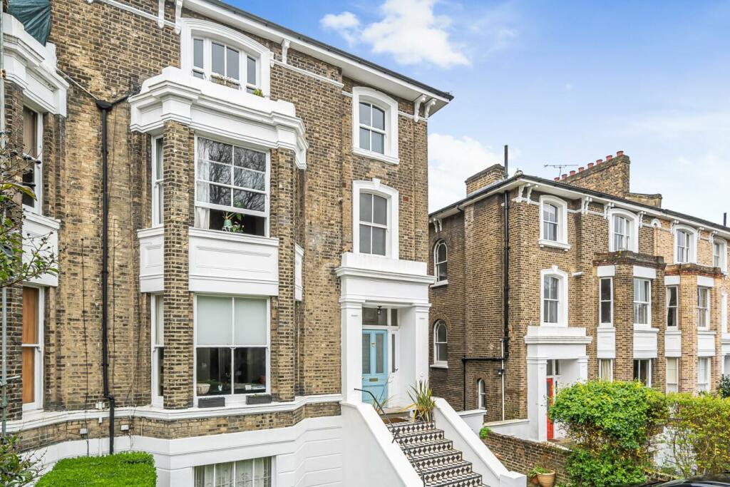 1 bedroom flat for sale in Granville Park, Blackheath, SE13