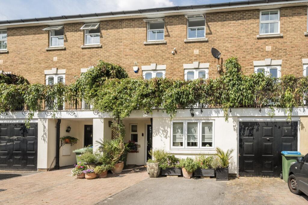 Main image of property: Barlow Drive, Shooters Hill, London, SE18