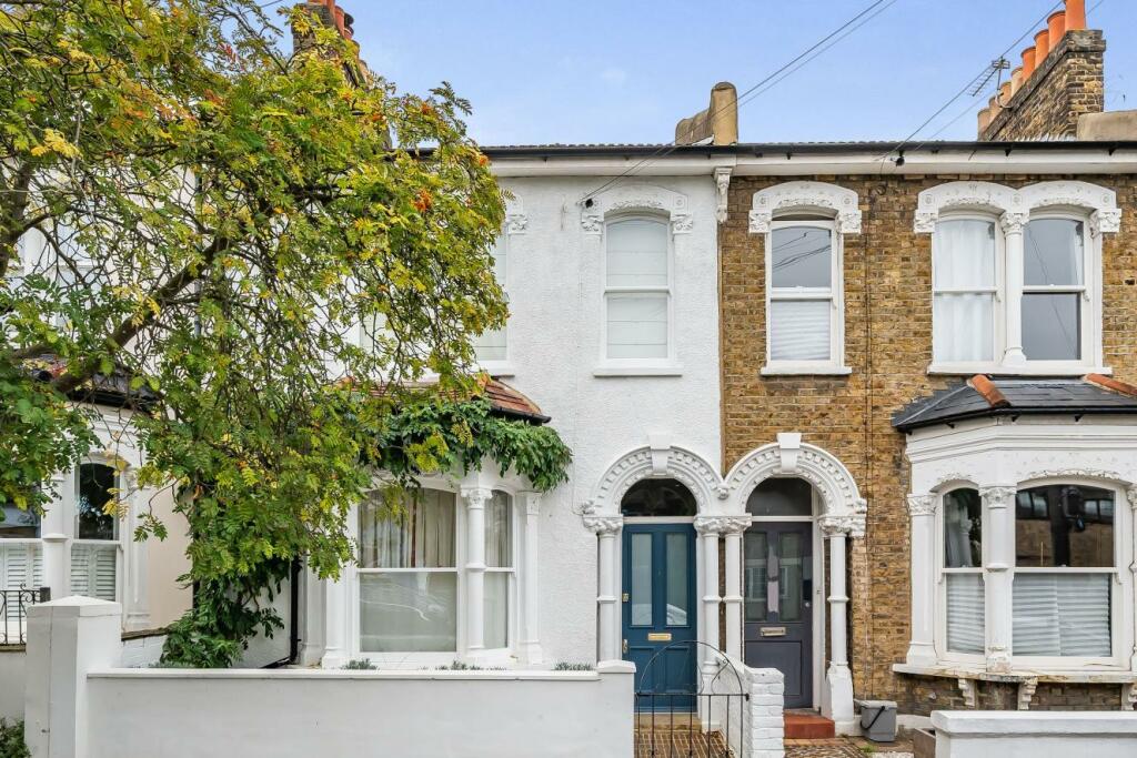 3 bedroom terraced house for sale in Howson Road, Brockley, SE4
