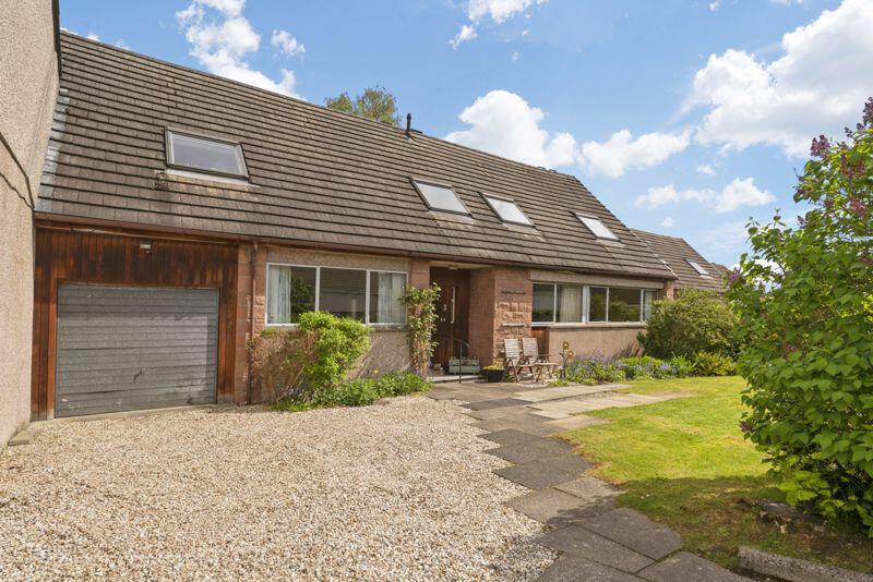 5 bedroom detached house for sale in 3 South Park Drive, Peebles, EH45
