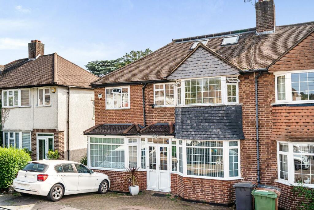 5 bedroom semidetached house for sale in Oldstead Road, Bromley, BR1