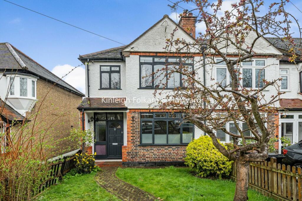 3 bedroom semidetached house for sale in Durham Road, Bromley, BR2