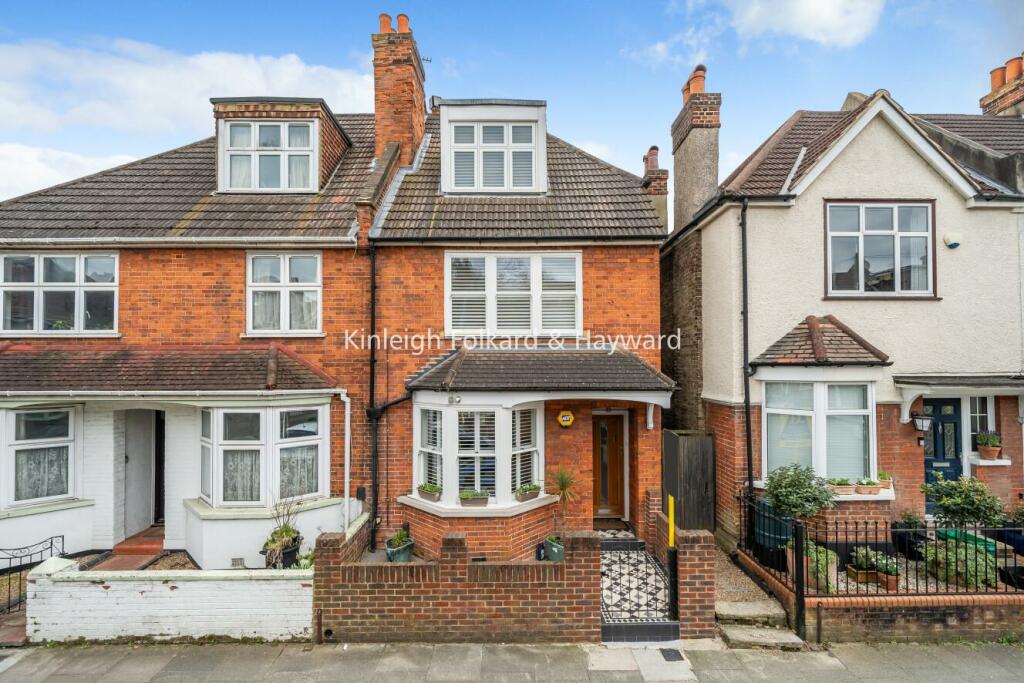 4 bedroom semidetached house for sale in Road, Bromley, BR1