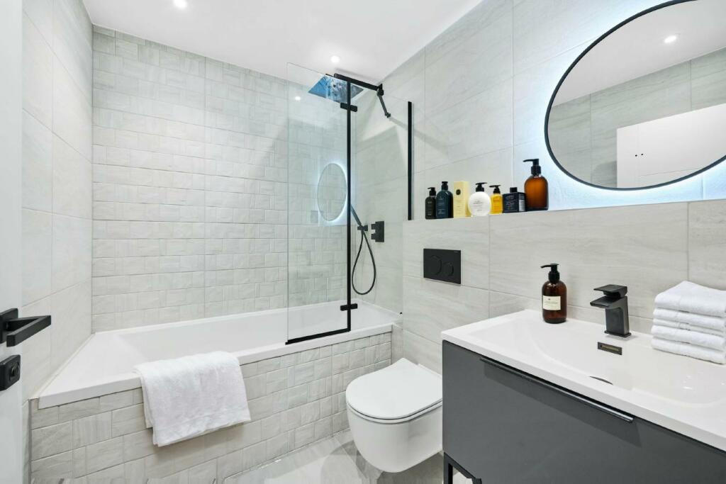 Additional property image - Bromley Avenue, Bromley
