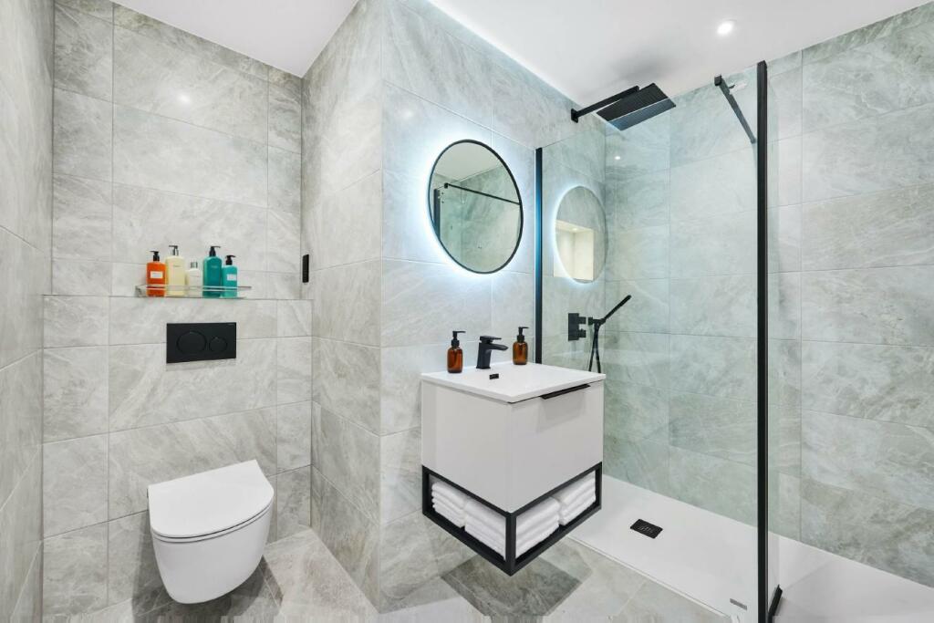 Additional property image - Bromley Avenue, Bromley