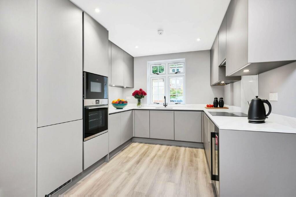 Additional property image - Bromley Avenue, Bromley