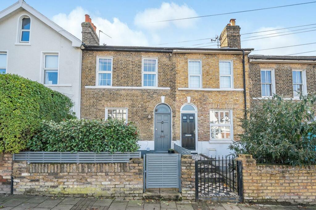 2 bedroom terraced house for sale in White Horse Hill, Chislehurst, BR7