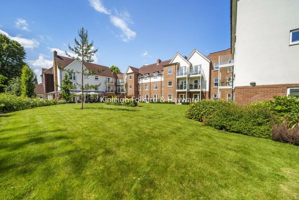 2 bedroom flat for sale in Manor Park Road, Chislehurst, BR7