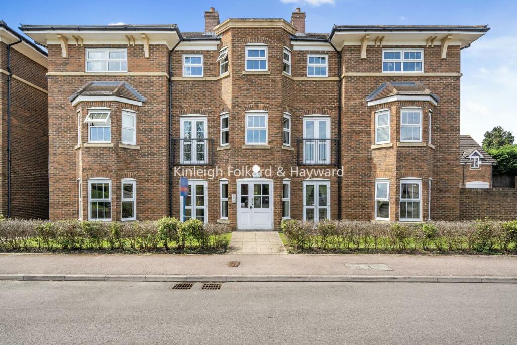 2 bedroom flat for sale in Gardenia Road, Bickley, BR1