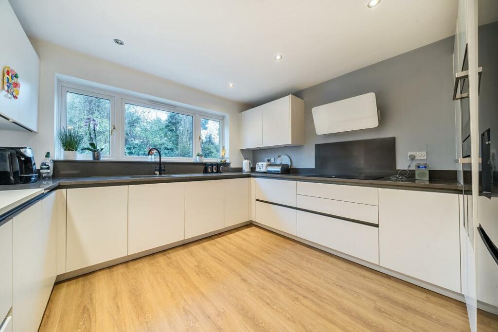 Additional property image - Acorn Close, Chislehurst