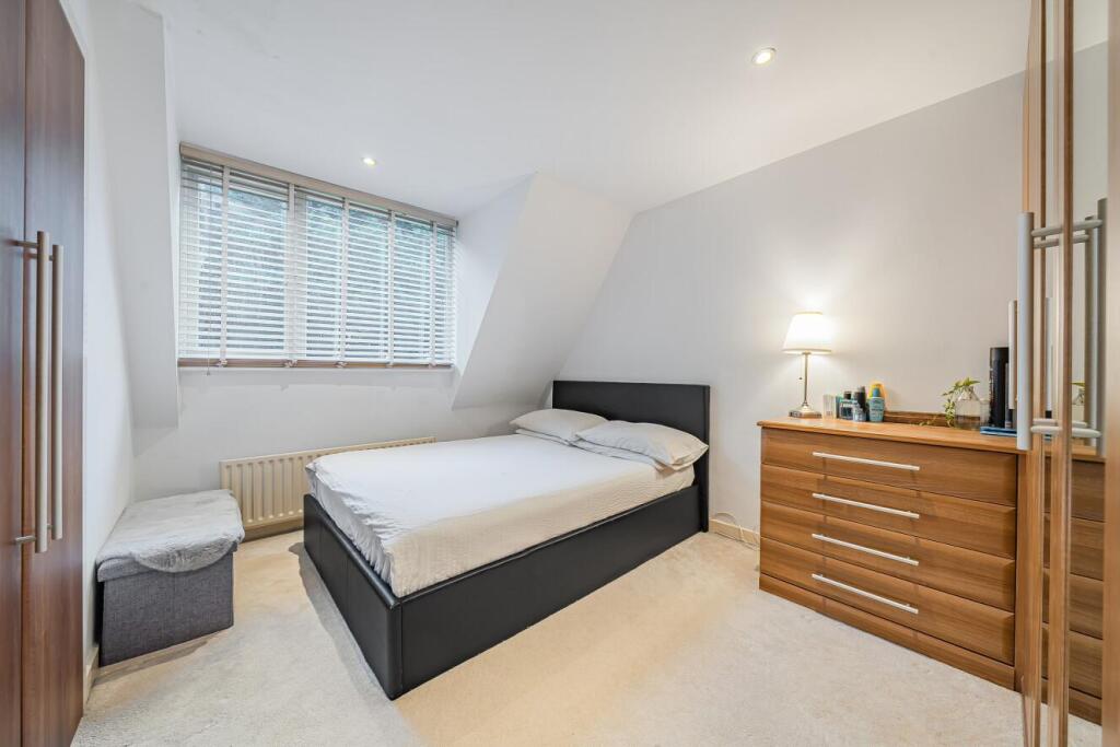 Additional property image - Sylvester Avenue, Chislehurst