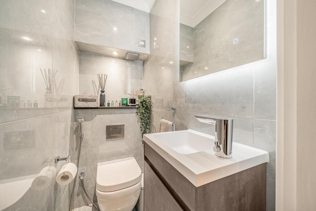 Additional property image - Sylvester Avenue, Chislehurst