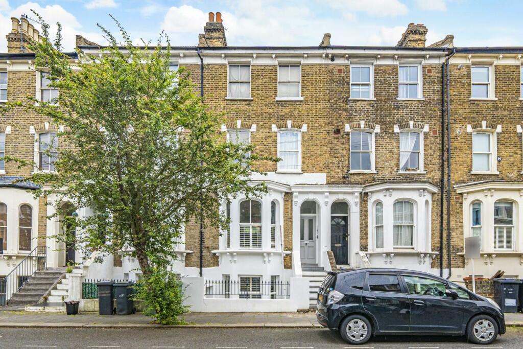 2 bedroom flat for sale in Branksome Road, Brixton, SW2