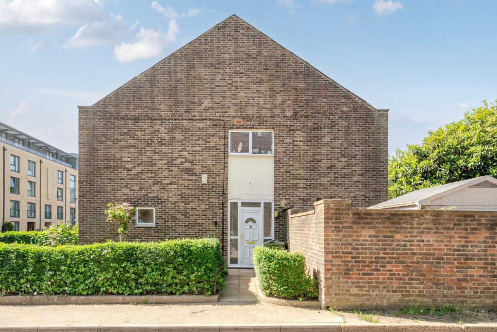 Main image of property: Clarence Crescent, Clapham, London, SW4