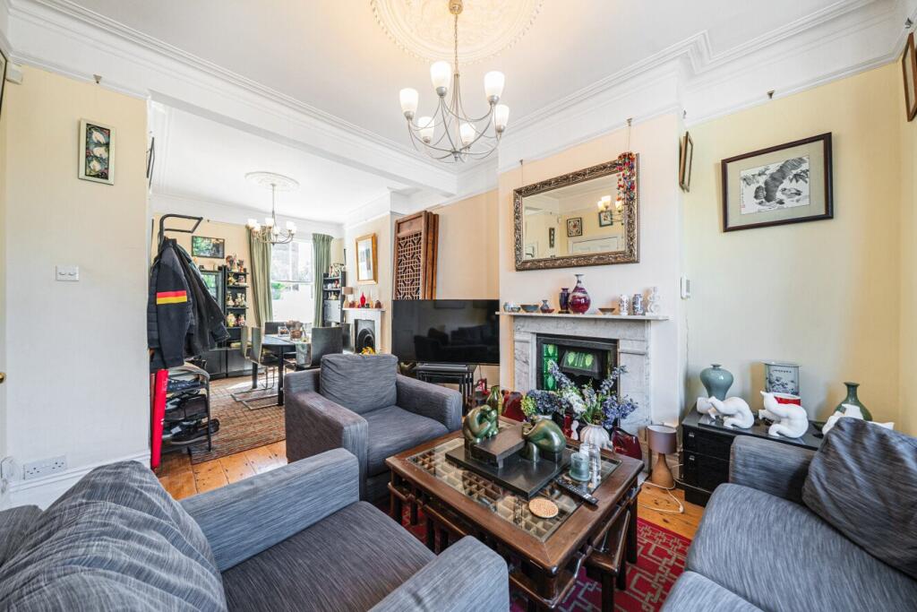 Main image of property: Thornbury Road, London, SW2
