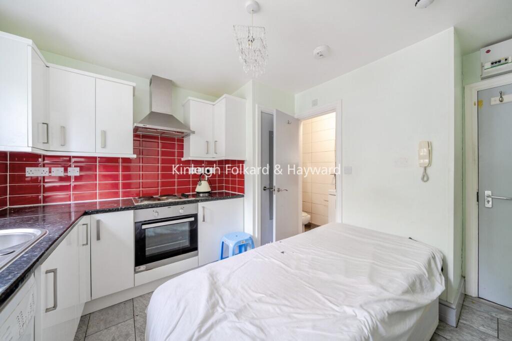 Main image of property: Corbyn Street, London, N4