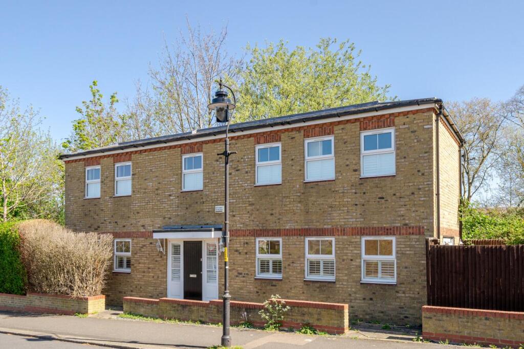 Main image of property: Alleyn Park, Dulwich, London, SE21