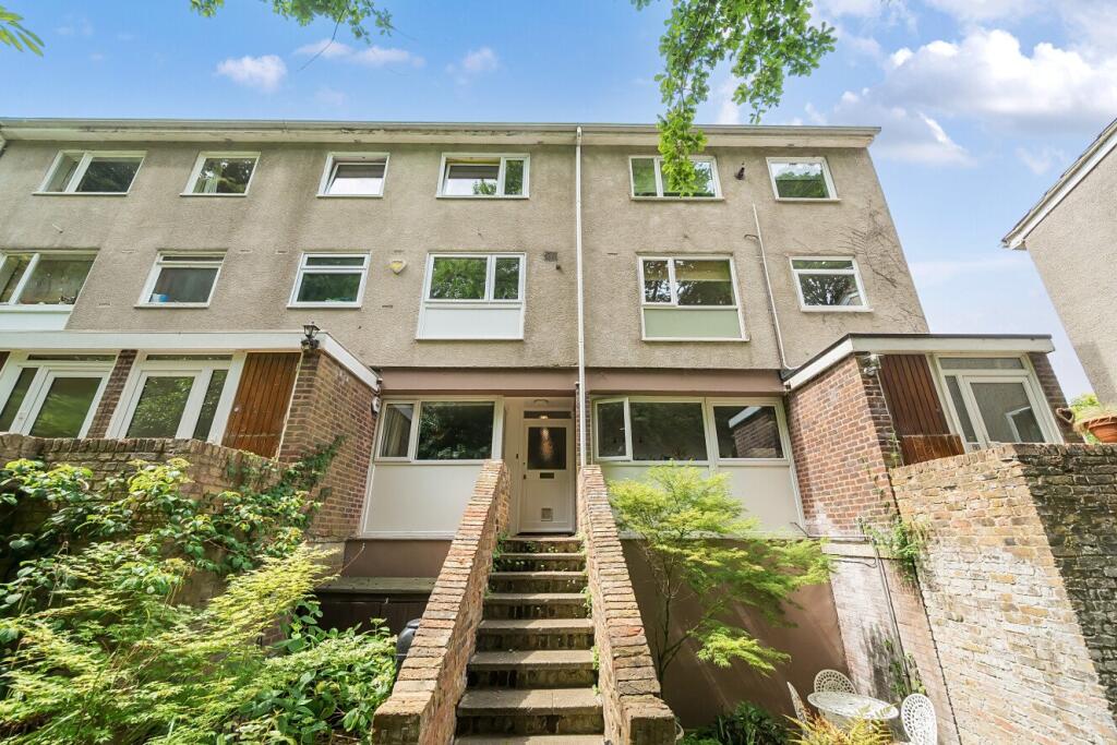 Main image of property: Great Brownings, London, SE21