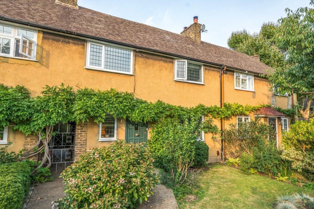 Main image of property: Nairne Grove, Herne Hill, London, SE24
