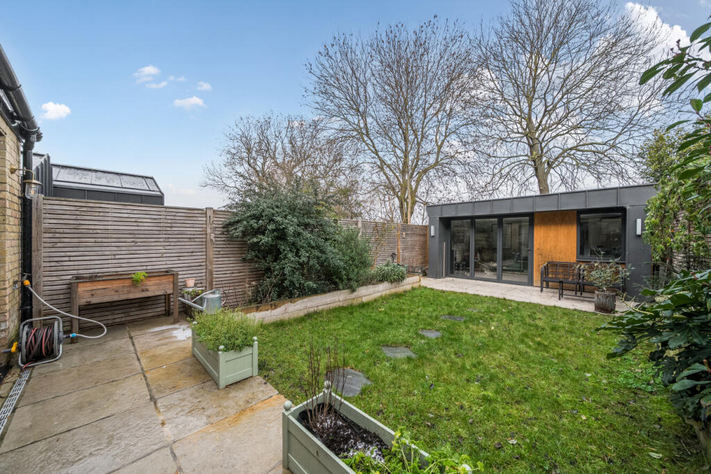 Main image of property: Herne Hill Road, London, SE24